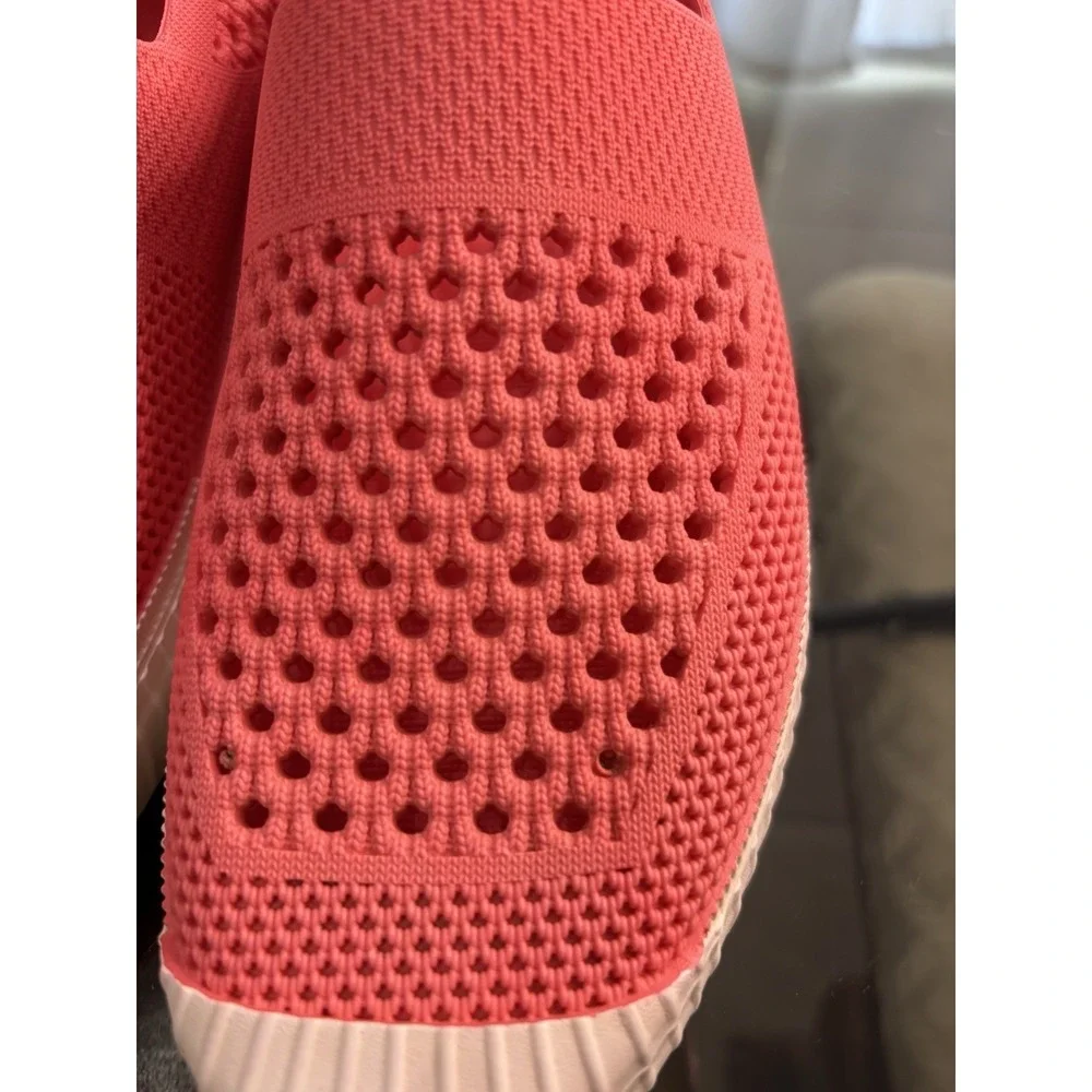 Layer Women's Knit Slip On Sneakers Coral Pink Size 10 Lightweight Shoe